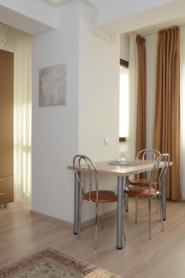 Cozy Apartments - City Center Iasi Eksteriør billede